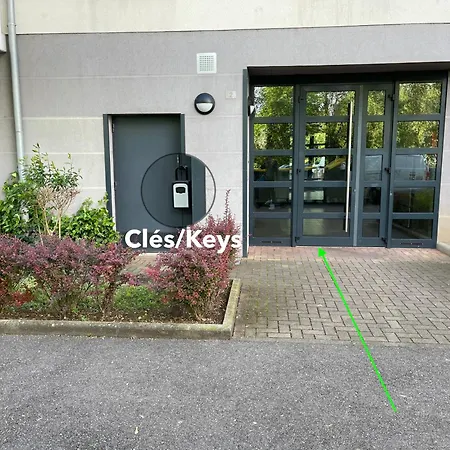 Neudorf + Garage Daire